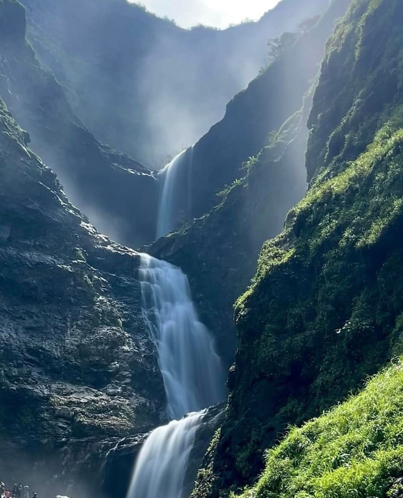 Kalu Waterfall trekking view